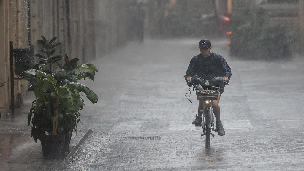 Lluvias en Valencia. Rober Solsona/EP