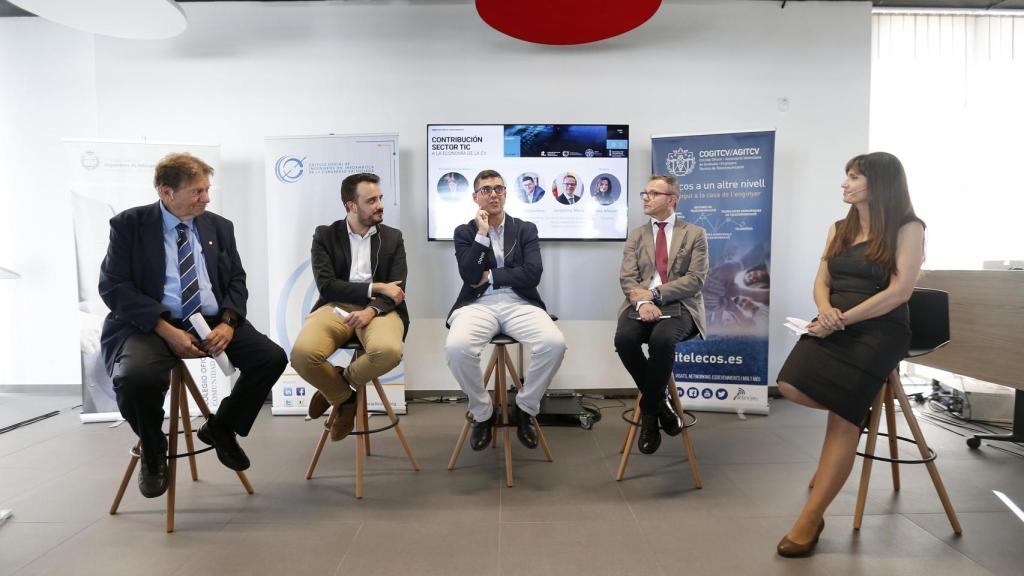 La mesa redonda celebrada en Alicante.