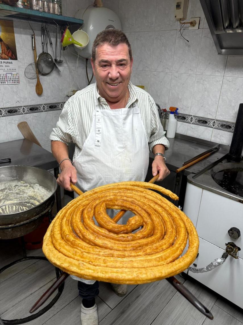 Javier, el churrero de la 'Churrería Carolina'