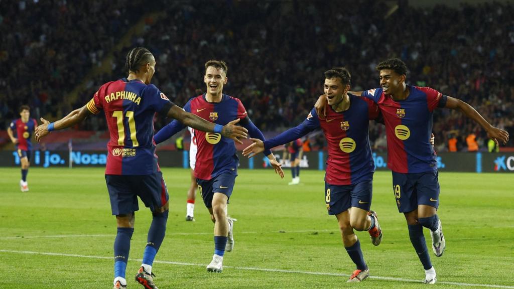 Los jugadores del Barça celebran uno de los goles en la victoria ante el Sevilla.