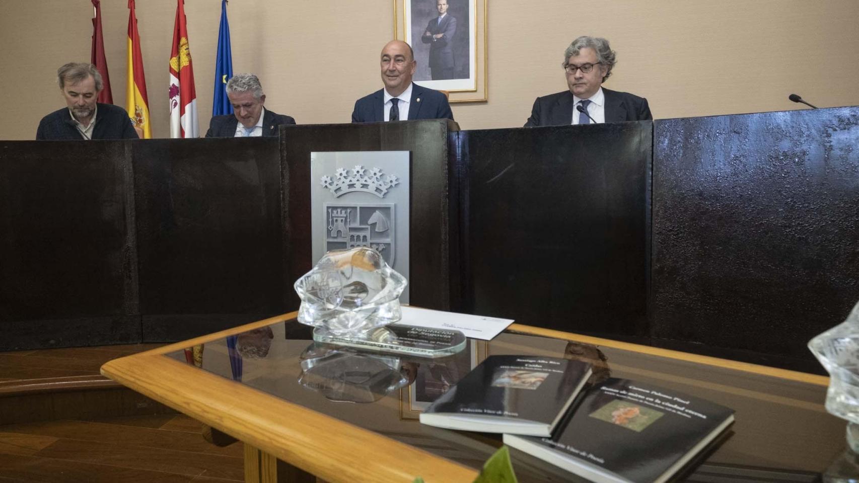 Entrega del premio internacional de poesía Jaime Gil de Biedma a Santiago Alba