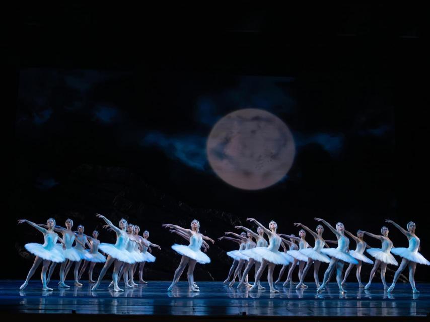 El ballet 'El lago de los cisnes', de Tamara Rojo, en su representación en Madrid.