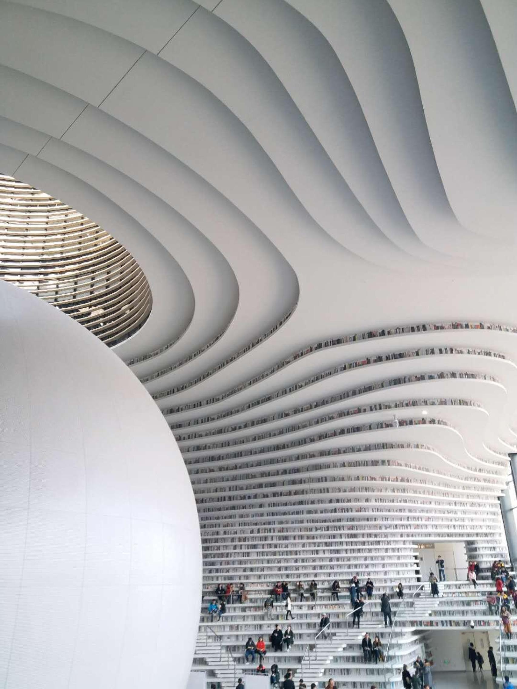 Biblioteca de Tianjin Binhai en China. Foto: Wikipedia.