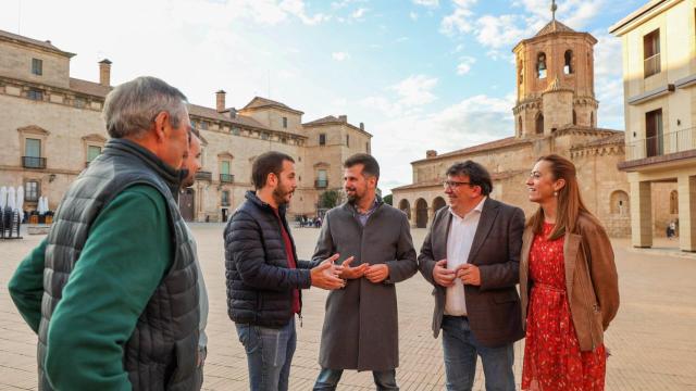 Luis Tudanca visita Almazán