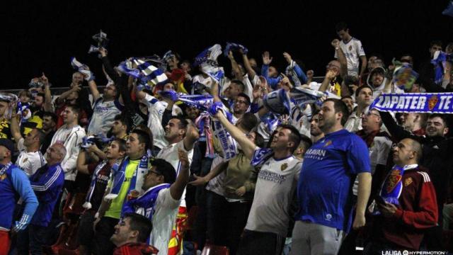 El gol que provocó el banderín de córner, el premio para Iván Azón y la fiel afición del Real Zaragoza