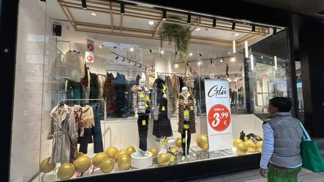 Glü abre sus puertas en pleno centro de Zaragoza: camisetas, vestidos y pantalones por cuatro euros