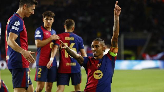 Raphinha celebra uno de sus goles contra el Bayern.