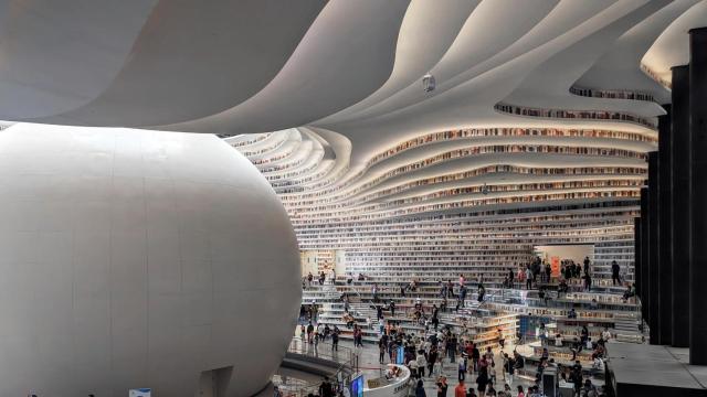 Biblioteca de Tianjin Binhai en China. Foto: Wikipedia.