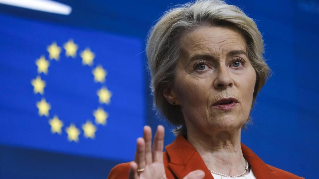 La presidenta de la Comisión, Ursula von der Leyen, durante una rueda de prensa