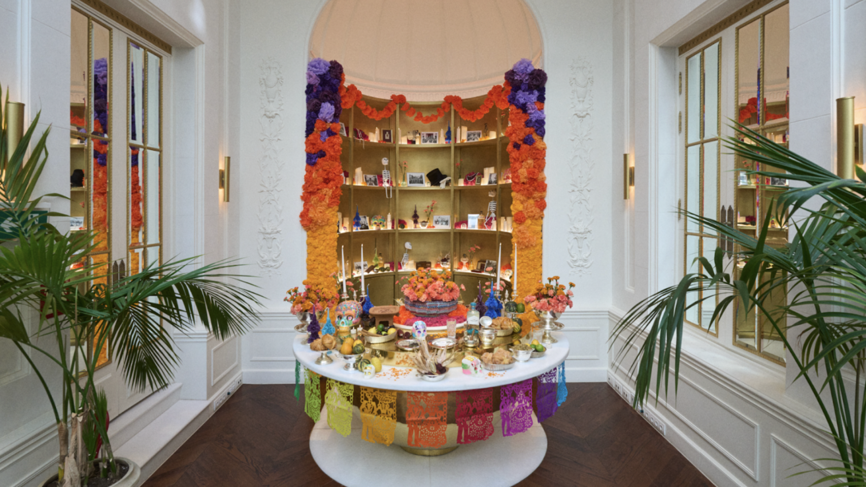 Altar de muertos del hotel Ritz.