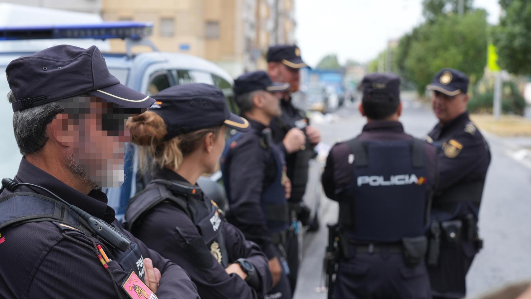 Cien agentes de la Policía Nacional vuelven a desplegarse en las Tres Mil Viviendas.