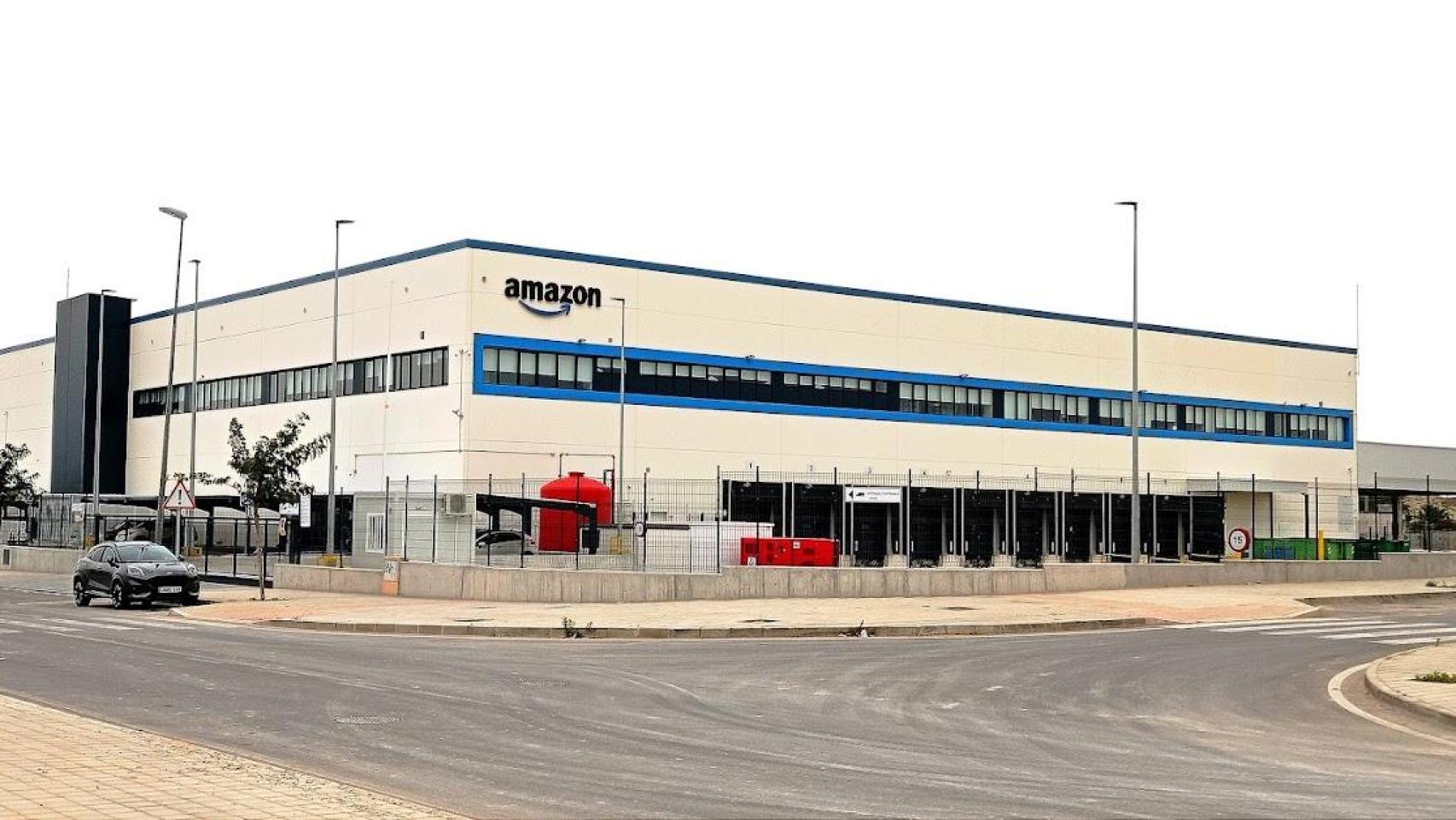 Centro logístico de Amazon en Alicante.