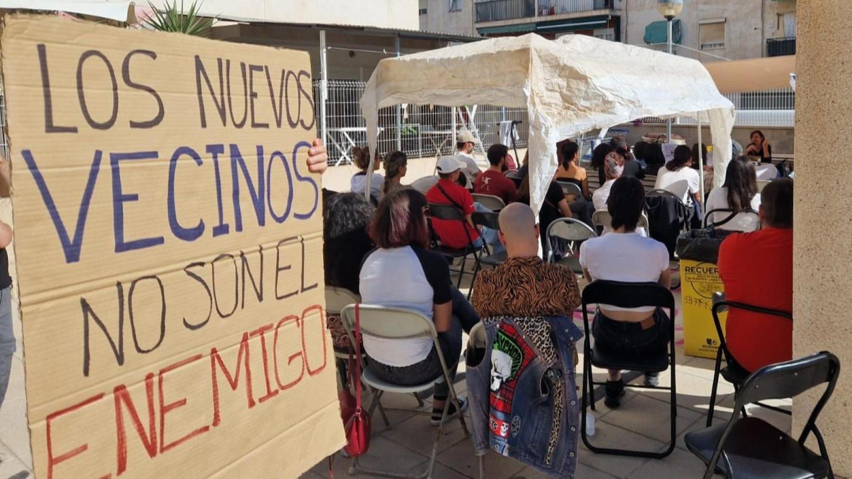 Asistentes a las jornadas de okupación de Alicante.