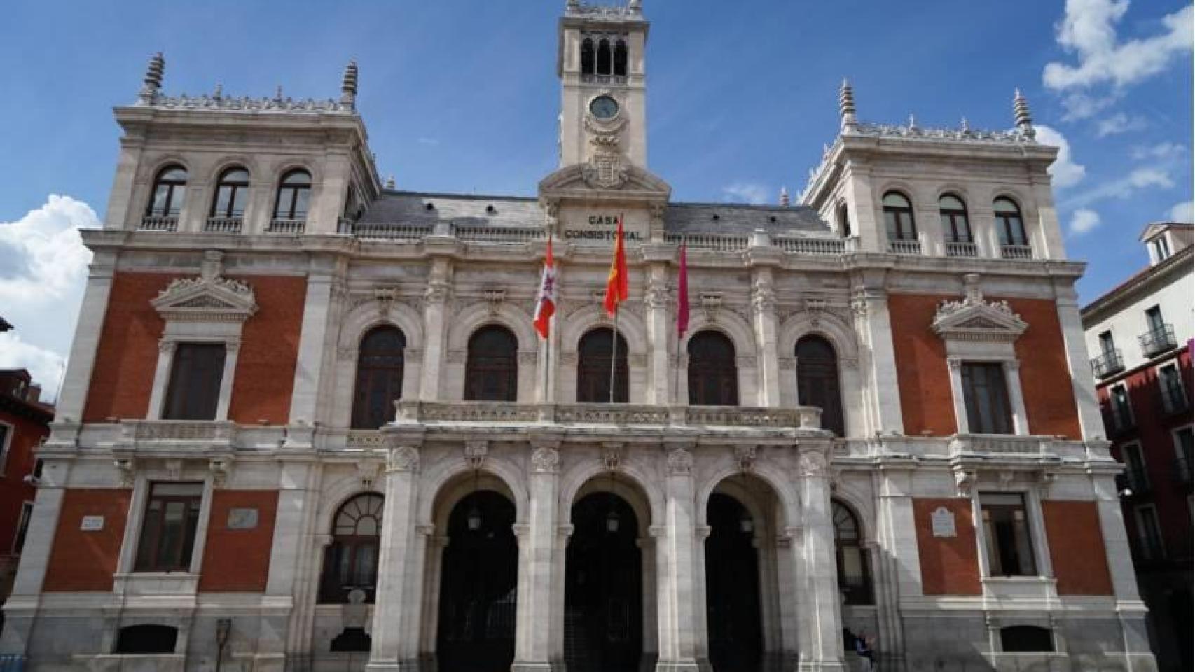 La fachada del Ayuntamiento de Valladolid