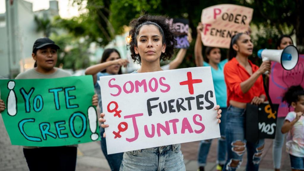 Retrato de una mujer manifestante.