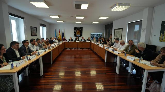 Reunión de los concellos en Abegondo.