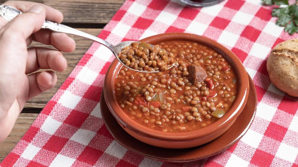 Un plato de lentejas.