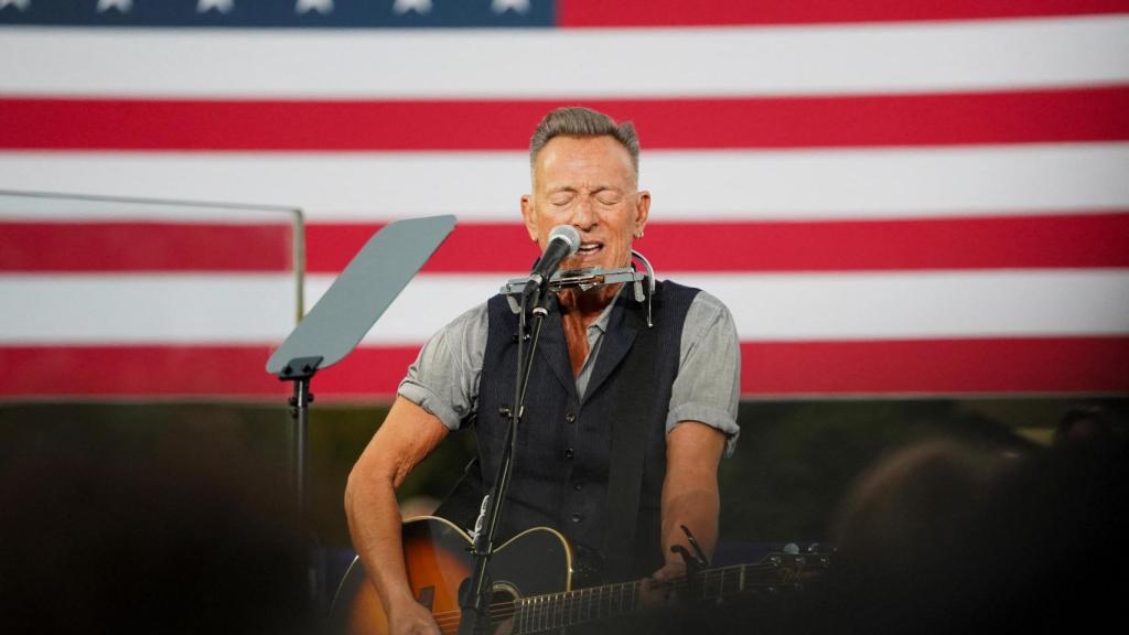 Bruce Springsteen también ha mostrado su apoyo público a la vicepresidenta.