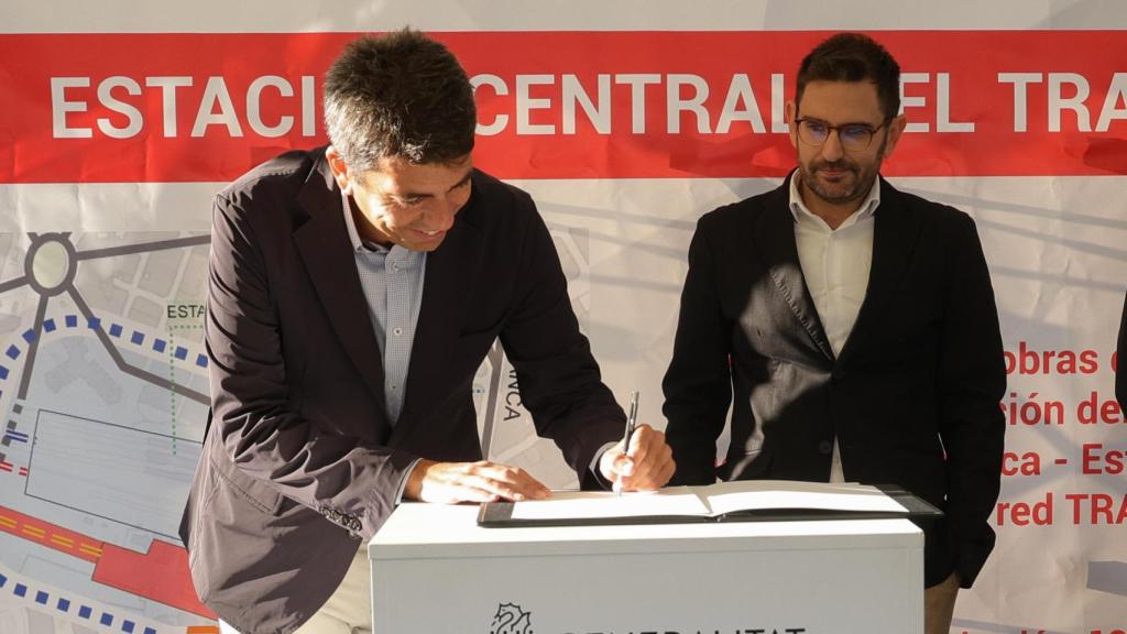 El presidente de la Generalitat, Carlos Mazón, en el inicio de las obras de la Estación central del Tram de Alicante.