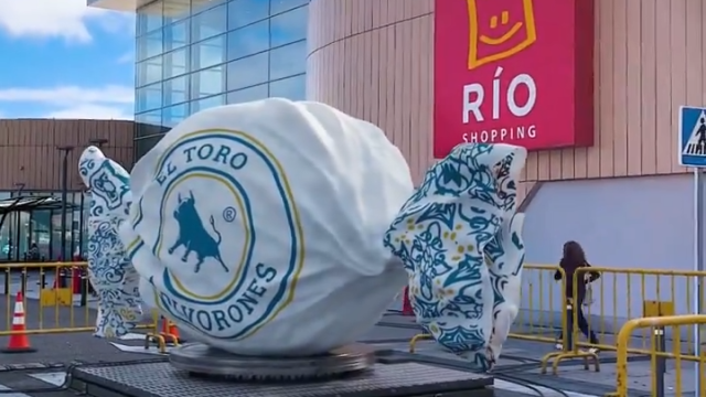 Polvorón gigante de Dulces El Toro en Río Shopping