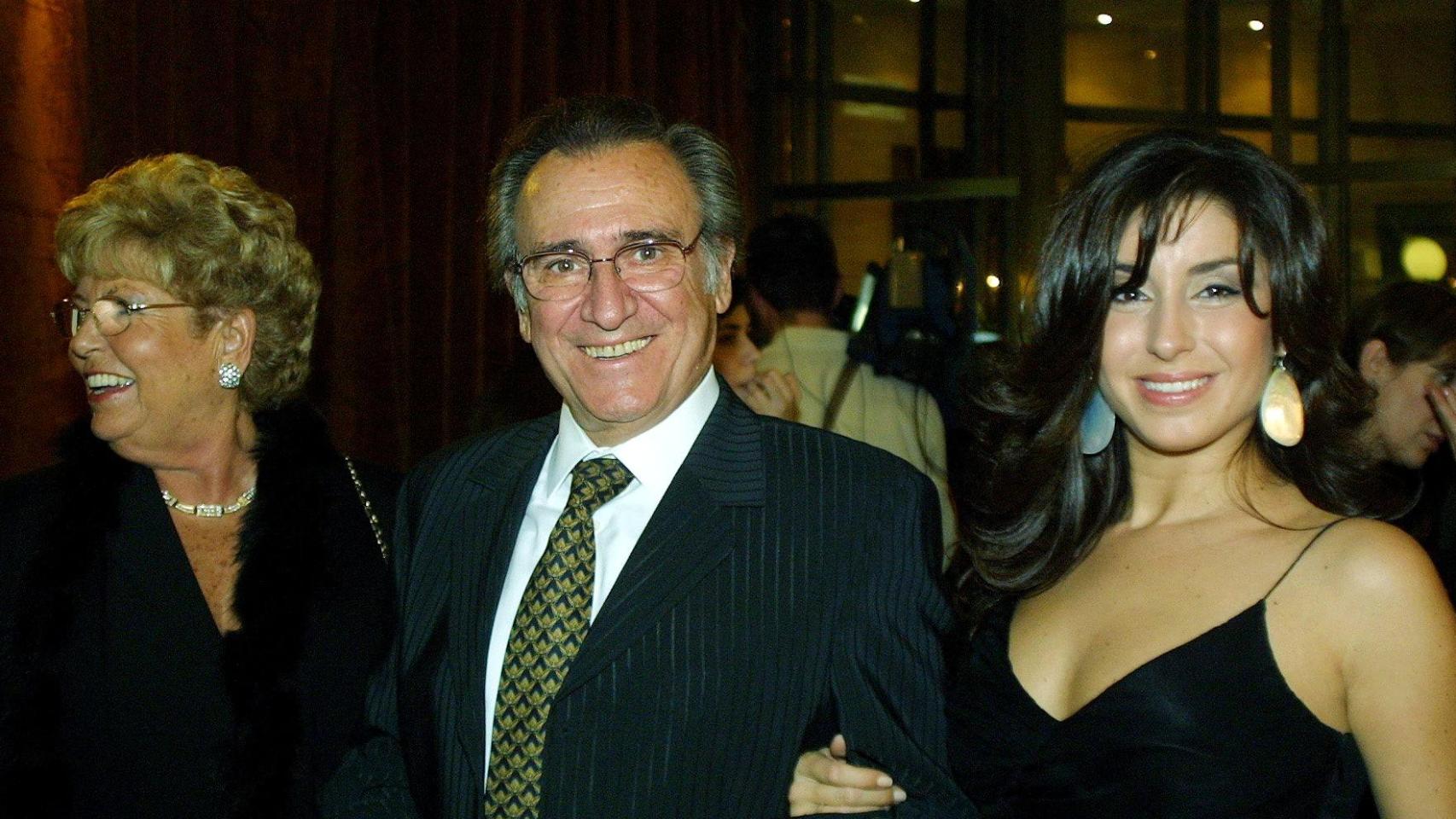 Manolo Escobar junto a su mujer Anita Marx y su hija Vanessa en una imagen de archivo.