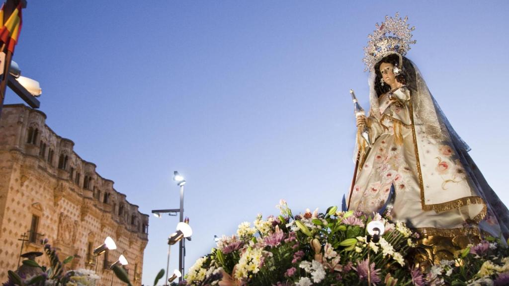 La Virgen de la Antigua en las calles de Guadalajara.