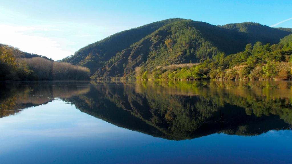 Embalse de San Esteban, en el río Sil