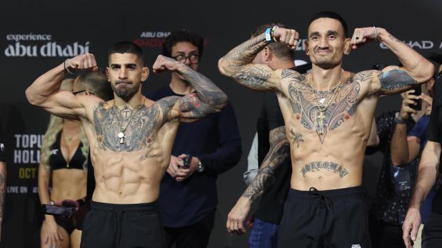 Ilia Topuria y Max Holloway, en su careo previo al UFC 308