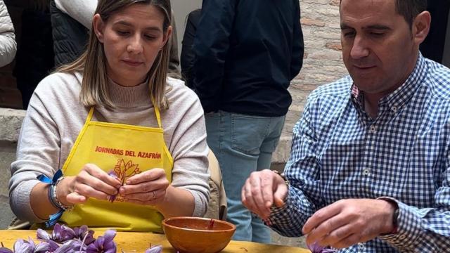 Carolina Agudo ha acudido a las XVIII Jornadas del Azafrán de Madridejos este sábado.