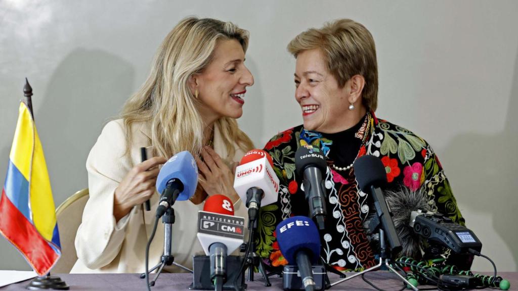 La vicepresidenta segunda del Gobierno, Yolanda Díaz, con la ministra de Trabajo de Colombia, Gloria Inés Ramírez, el pasado jueves.