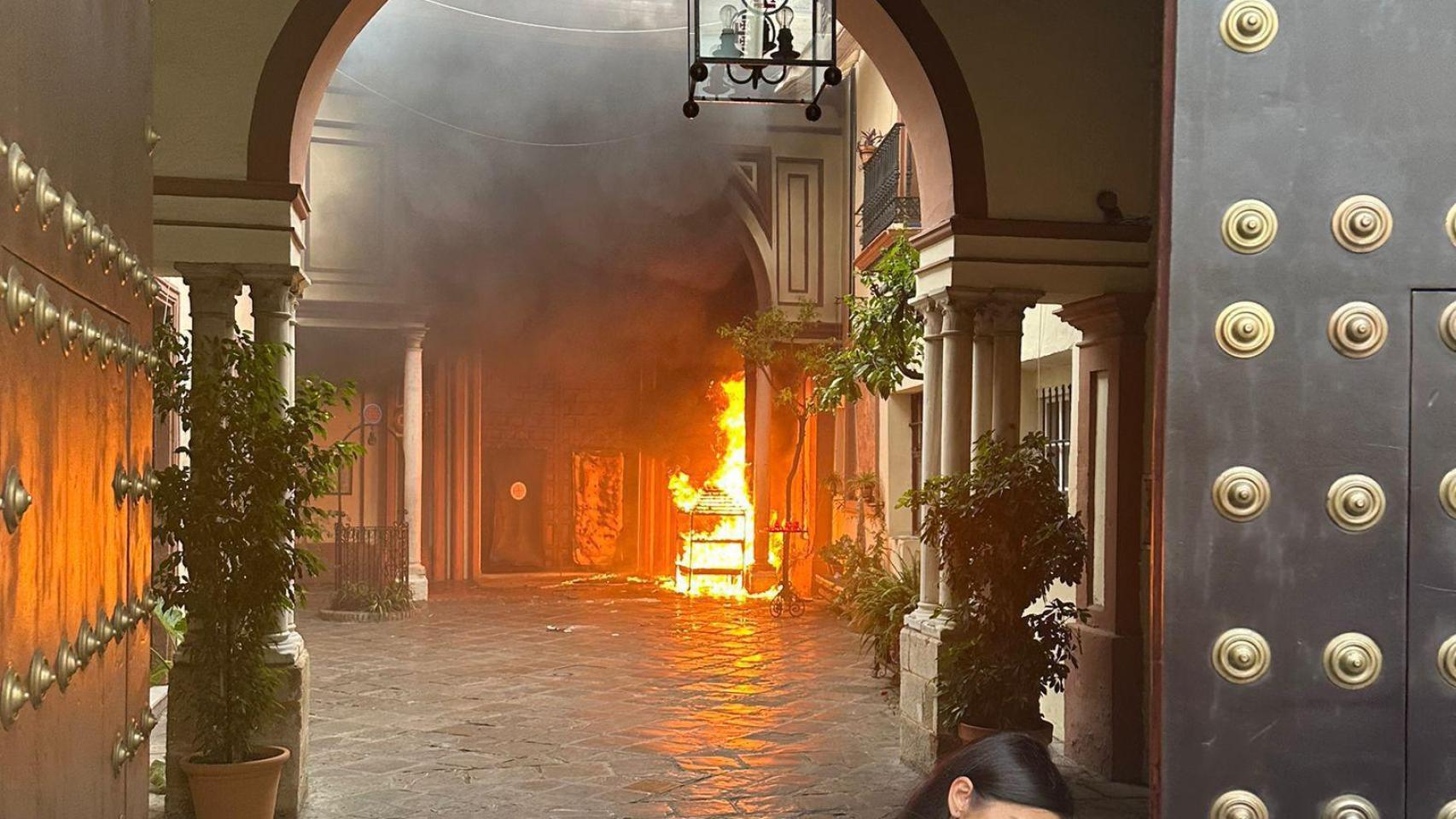 Se origina un incendio en la iglesia de San Antonio Abad, sede de la cofradía del Silencio