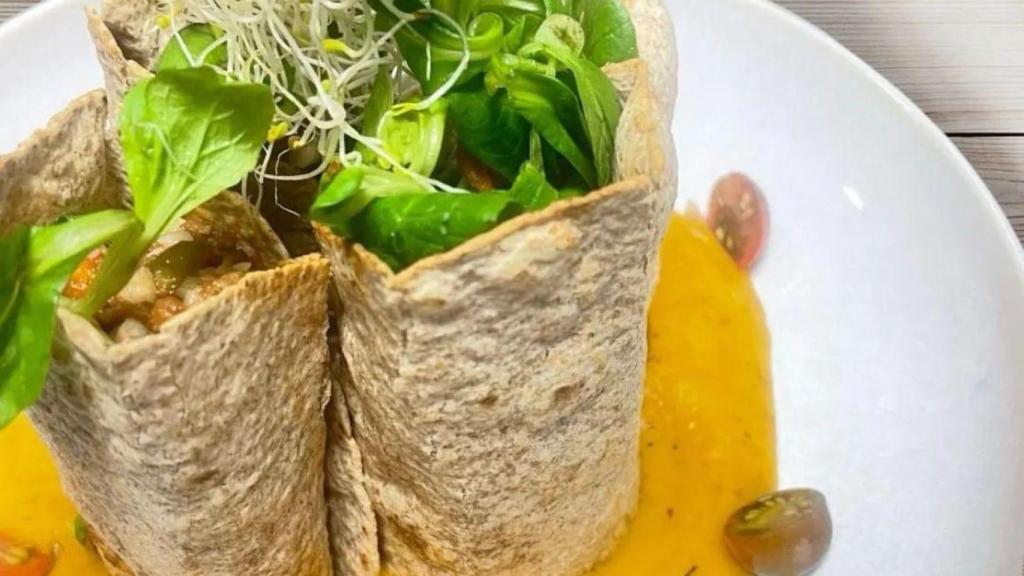 Un plato elaborado en el restaurante Cúrcuma, en Vigo.