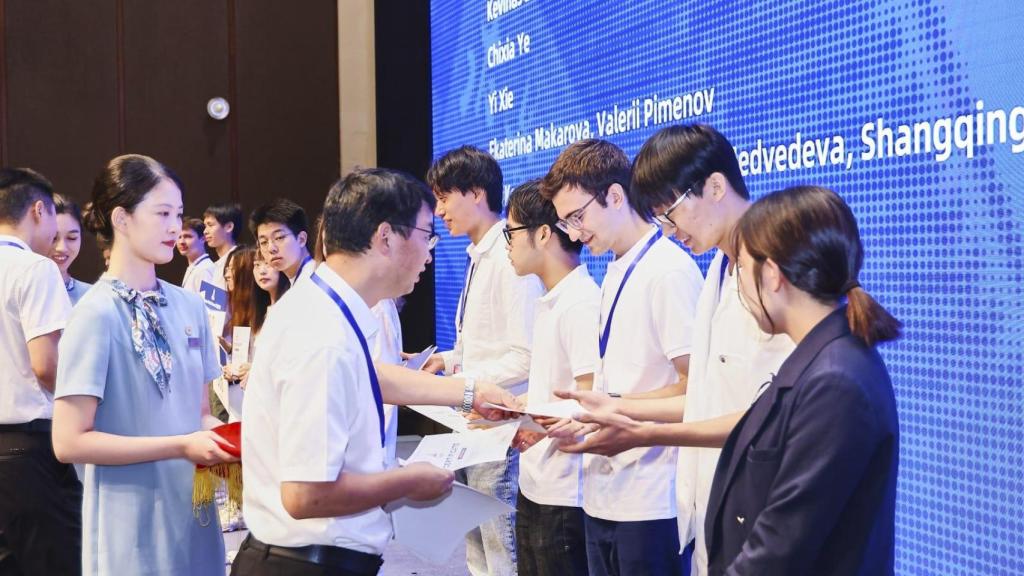 Gonzalo, en la gala de entrega de premios del concurso, en China