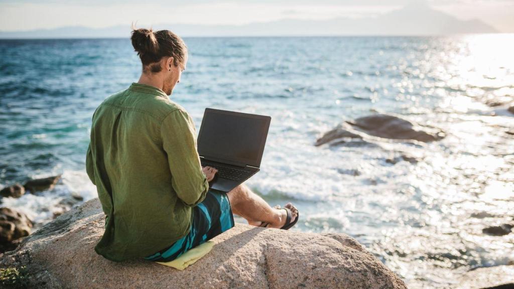 Nómadas digitales recurren a la tecnología de Lodgerin para sus estancias en diversos países.