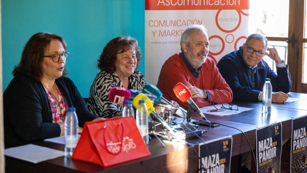 De izquierda a derecha: María Dolores Cristóbal, Ana Pérez, Joaquín García y Juan Manuel Albelda.