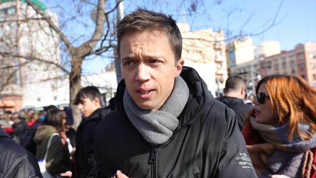 Íñigo Errejón, exportavoz parlamentario de Sumar, ha sido denunciado por la actriz Elisa Mouliaá por un presunto delito de acoso sexual.