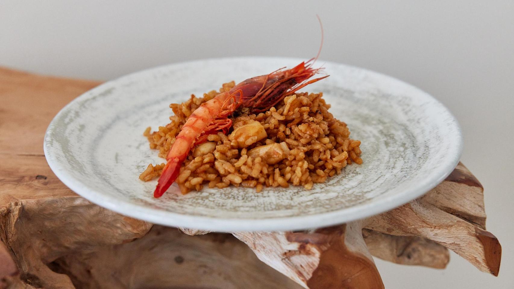 El restaurante a pie de playa del Delta de l'Ebre con ricos arroces, platos con anguila y abierto todo el año