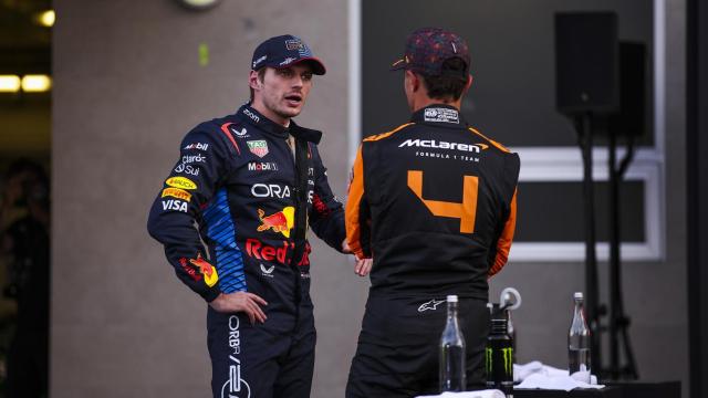 Max Verstappen y Lando Norris, durante el GP de México