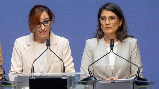 Las coportavoces de Más Madrid Mónica García y Manuela Bergerot en la rueda de prensa del lunes.