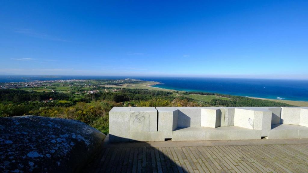 El mirador da Pedra da Rá tras su rehabilitación.