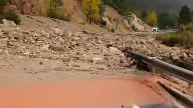 El estado de la carretera CM-412 tras el corrimiento de tierras (Imágenes de Albergue Los Chorros Riópar)