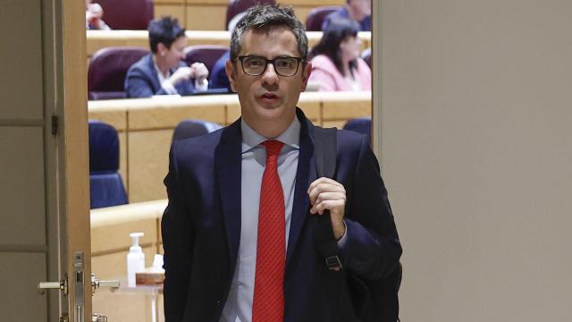 Félix Bolaños, ministro de Justicia, a la salida de la sesión de control al Gobierno en el Senado.