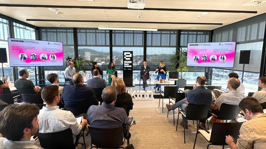 El nodo de innovación y emprendimiento Ekkin, lleno durante una de las actividades de la jornada.