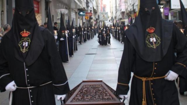 Arqueta para donativos tallada en 1956 en la Procesión de la Caridad y el Silencio.