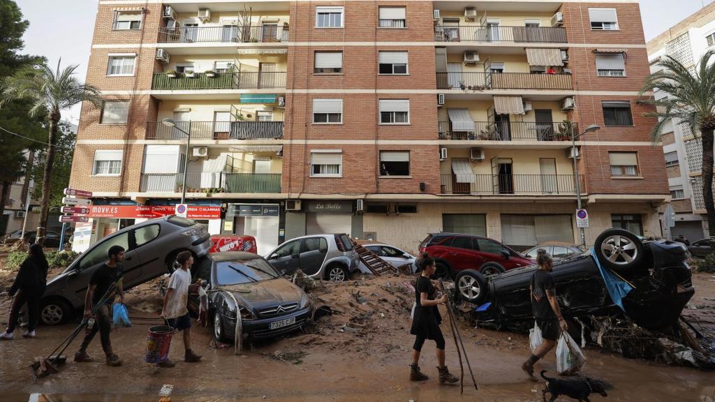 Una de las calles de Paiporta este miércoles