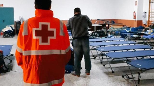 La atención en Alicante a las personas sin hogar este pasado lunes por las lluvias de la DANA.