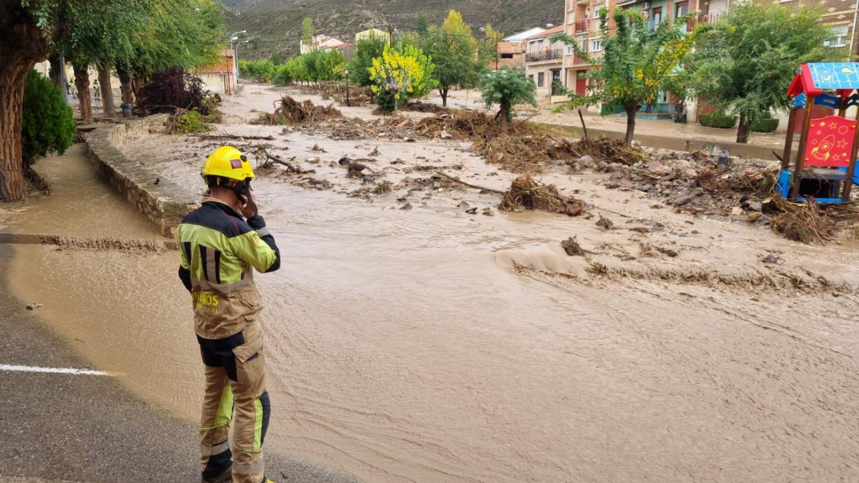 Los bomberos, en Montalbán.