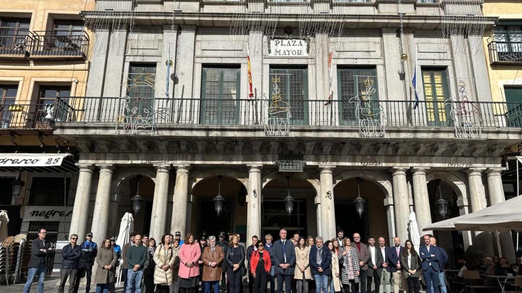 Un minuto de silencio en Segovia por los afectados por la DANA