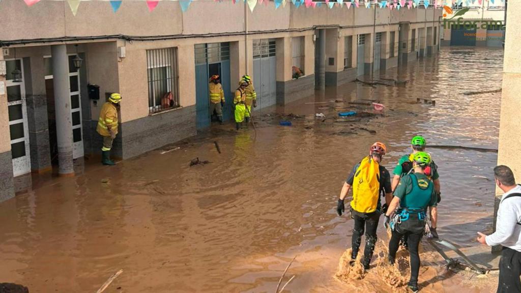 Dispositivo de rescate en Mira.