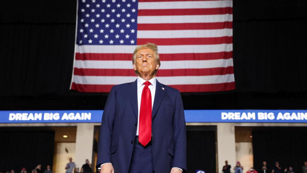 El candidato presidencial republicano y expresidente estadounidense Donald Trump pronuncia un discurso en Allentown, Pensilvania.